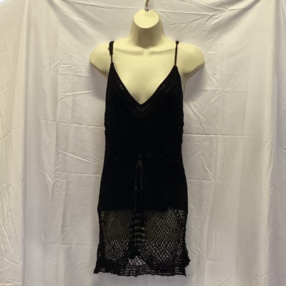 Cool Attitude Tops - Cool Attitudes Black V-Neck Sleeveless Top